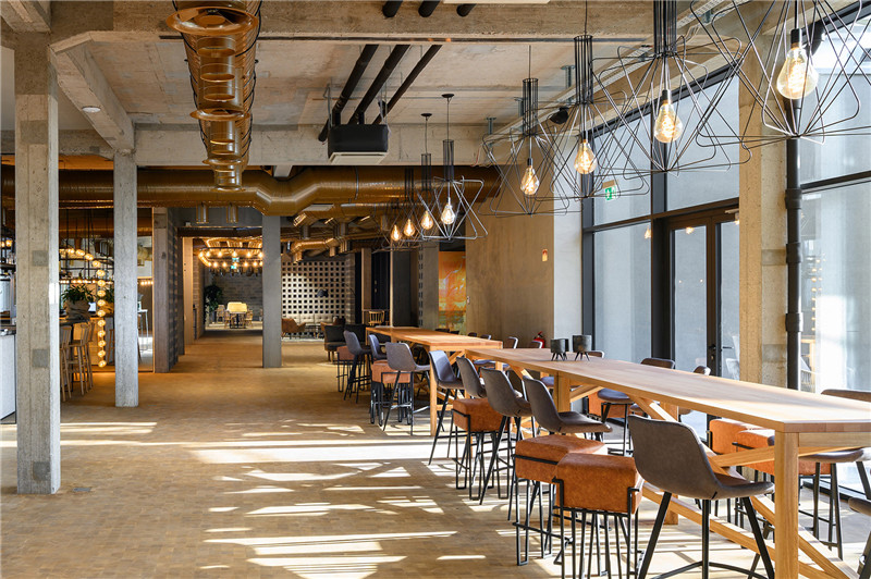 Maestoso酒店餐廳翻新改造設(shè)計案例 Maestoso酒店餐廳翻新改造設(shè)計案例
